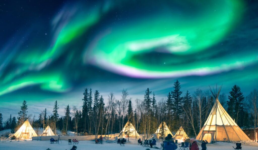 Biaya perjalanan hunting aurora borealis di Kanada untuk keluarga