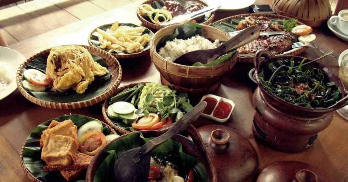 Tempat wisata di Jogja yang menyajikan kuliner khas