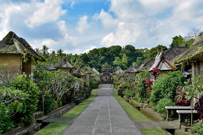 Desa wisata Indonesia pengalaman budaya unik aman nyaman keluarga