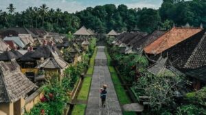 Perbandingan harga paket wisata desa di Indonesia