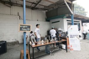 Harga paket wisata agro edukasi kopi dan batik di Malang