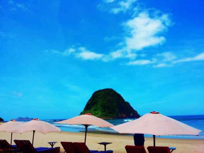 Rekomendasi pantai di Jawa Barat untuk surfing