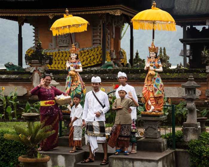 Yogjakarta dances ritual cultures