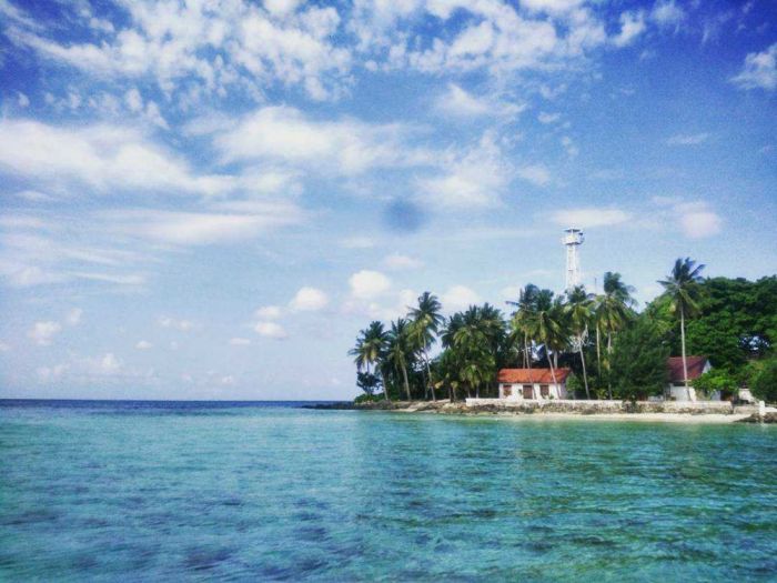 Temajuk kalimantan pantai pulau daerah surga desa ksmtour keindahan diujung peribahasa sebagai sepotong mengintip keanggunan hubungan arti objek terbaik paloh