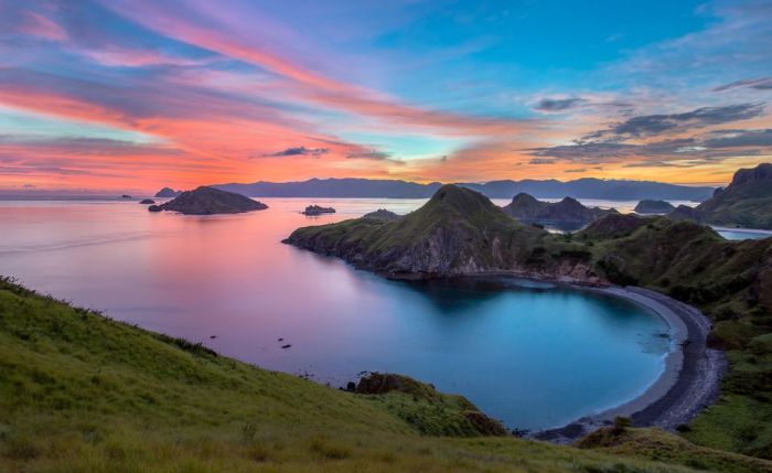 Menikmati sunset terbaik di Labuan Bajo