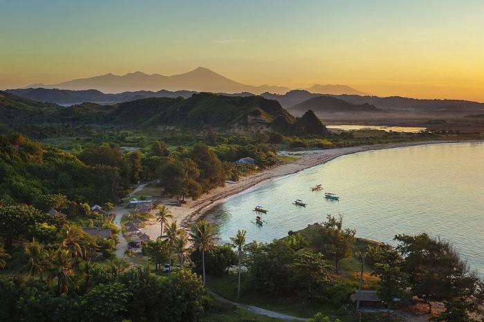 Lombok tripcanvas beaches