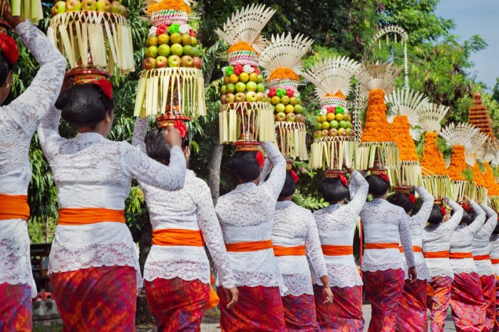 Pengalaman budaya yang otentik di kota besar Indonesia