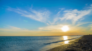 Mencari Ketenangan Jiwa di Pantai yang Damai