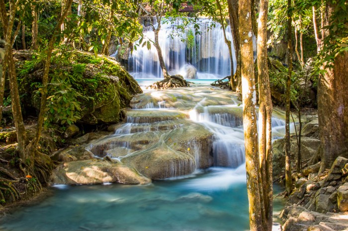 Air terjun tersembunyi yang belum terjamah di Asia Tenggara