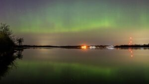 Bahaya Kesehatan Saat Melihat Aurora Borealis Lama