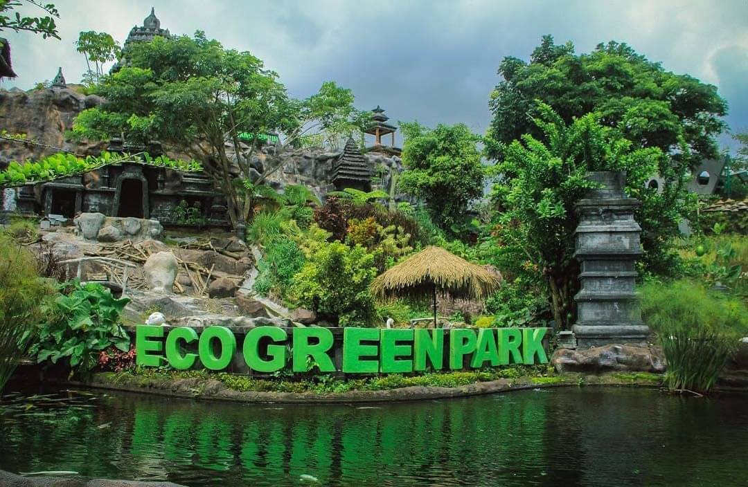 Malang hermawan yohana cantik menikmati bermain pesona sekitar seluruh beragam tawarkan dekat pemandangan lokasinya memungkinkan anda tripcanvas waterpark bess