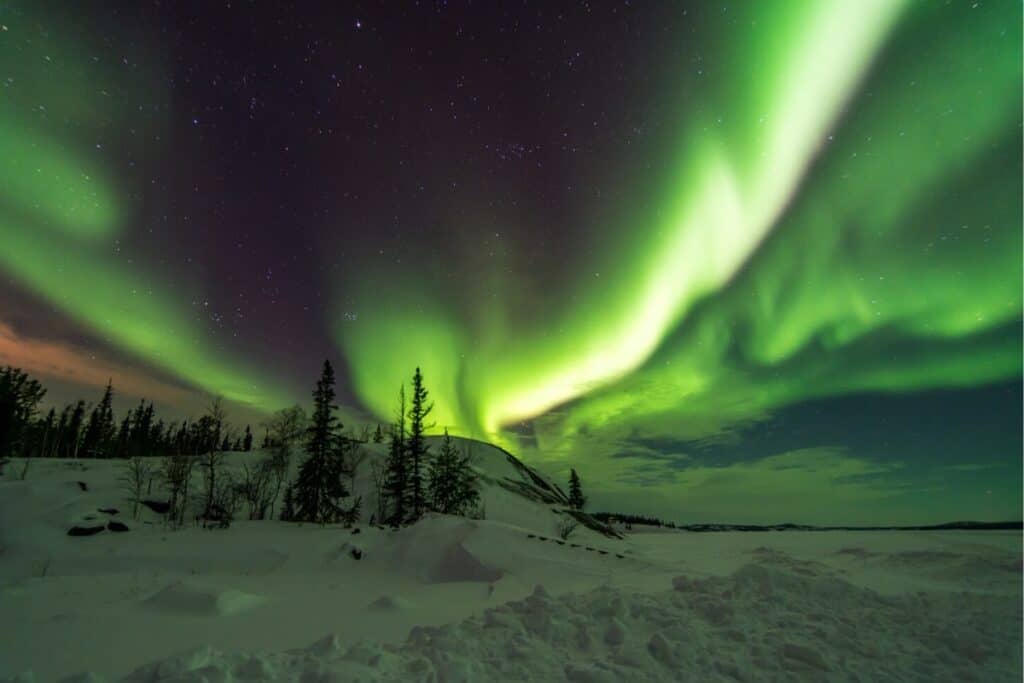 Mencari hotel dekat tempat melihat aurora di Yellowknife