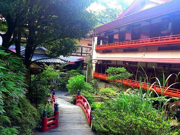Tempat menginap hemat di Jepang dekat transportasi umum