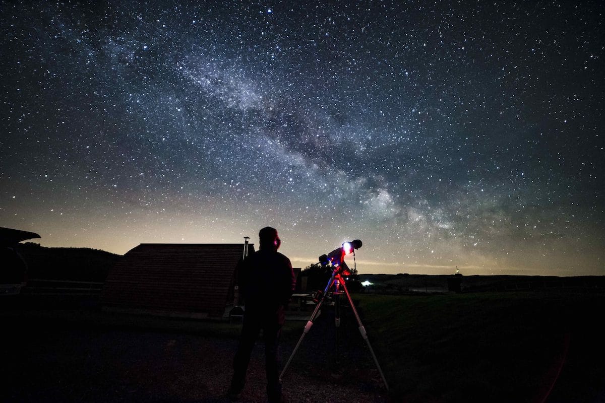 Tips dan trik fotografi stargazing untuk hasil maksimal