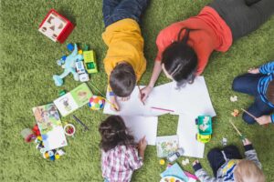 Liburan sekolah di rumah belajar sambil bermain